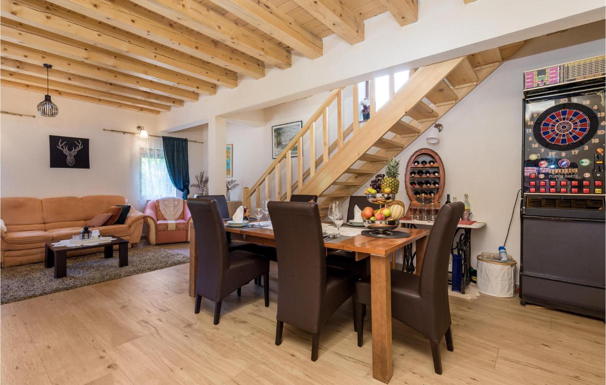Amazing Home In Vrzici With Jacuzzi Luaran gambar