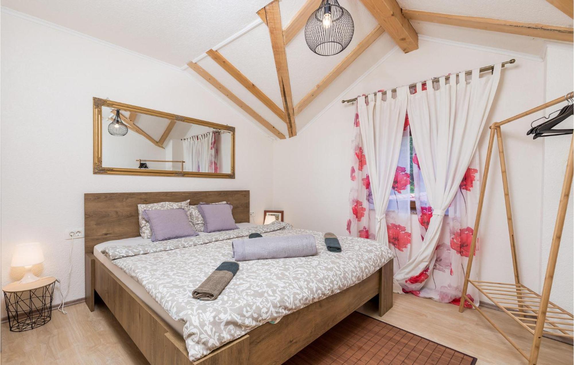 Amazing Home In Vrzici With Jacuzzi Luaran gambar