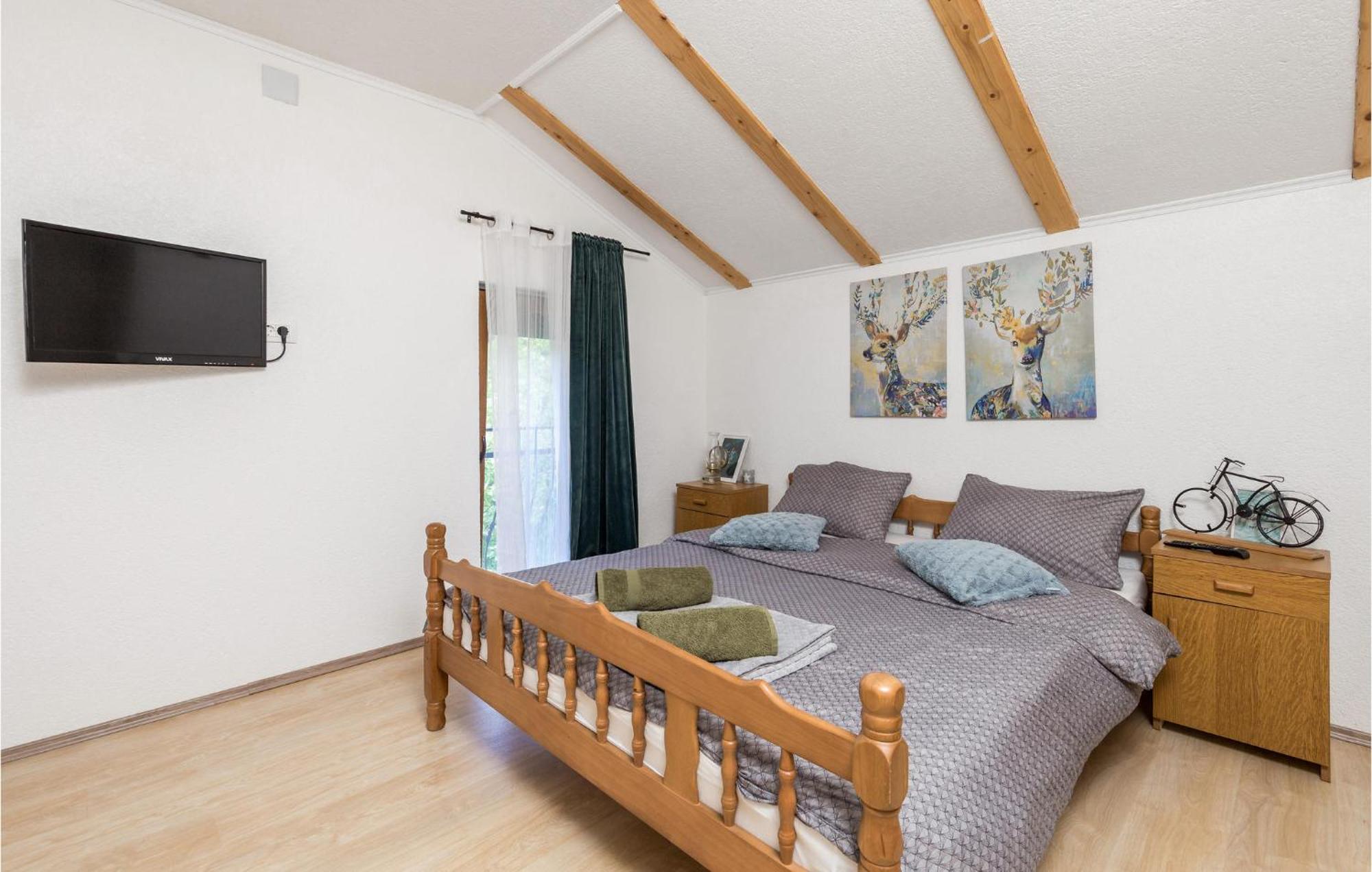 Amazing Home In Vrzici With Jacuzzi Luaran gambar